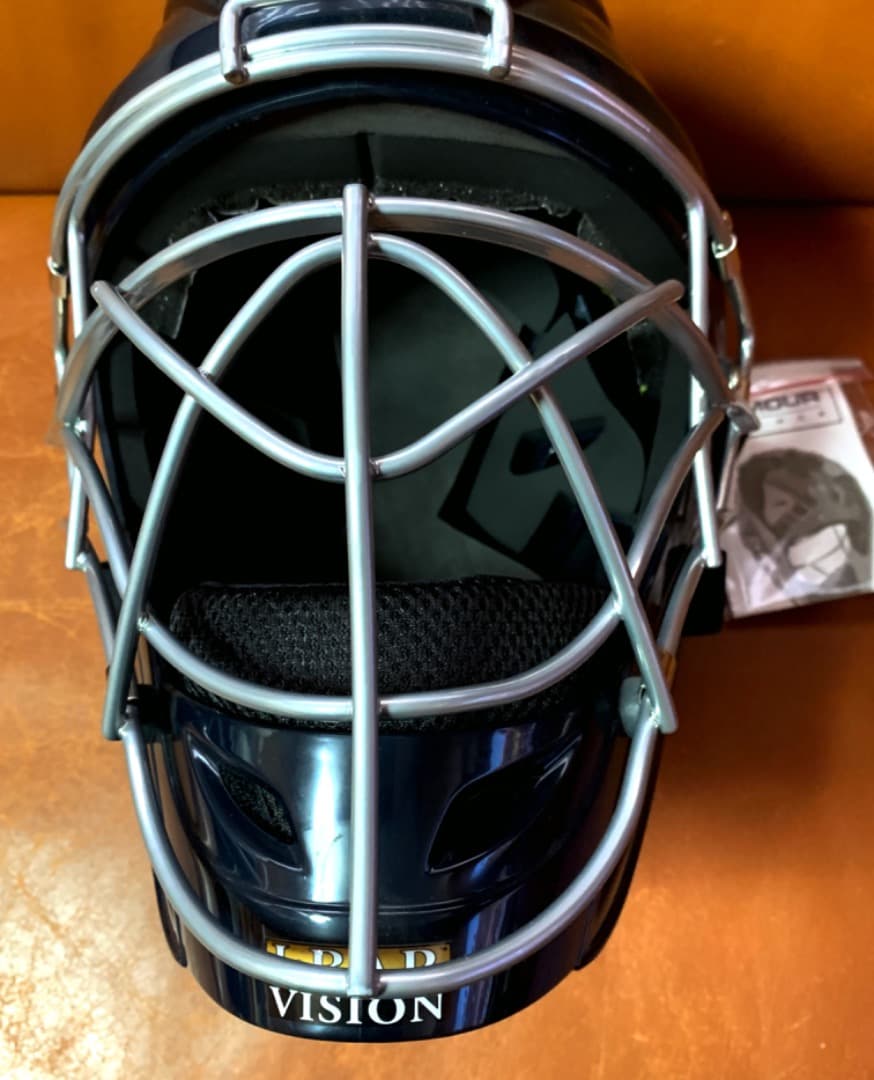 新品2026年★アメリカ限定発売☆アンダーアーマー☆キャッチャーヘルメット☆紺