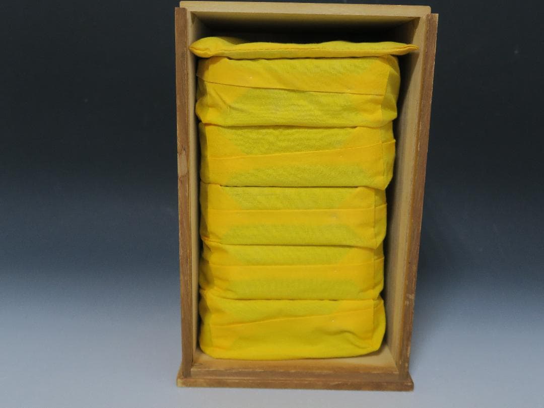 【輪島塗】縁高重 五段重 黒真塗 輪島塗工房 静峰 塗師静峯大家芳男 天然木共箱