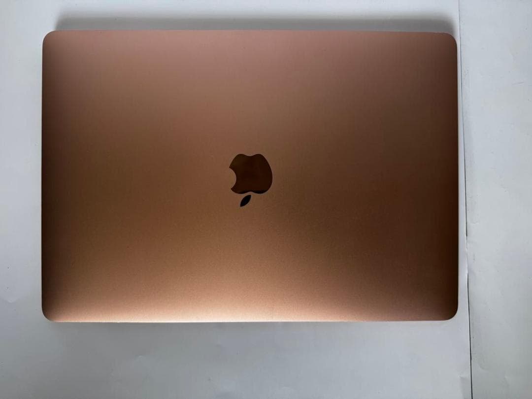 MacBook Air 13-インチ2019 8GB/256GB SSD
