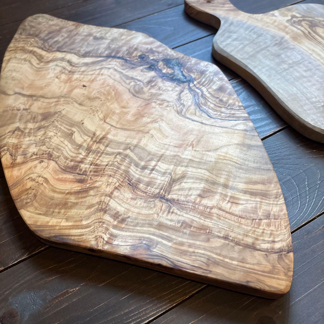 オリーブの木　まな板　超幅広+持ち手付