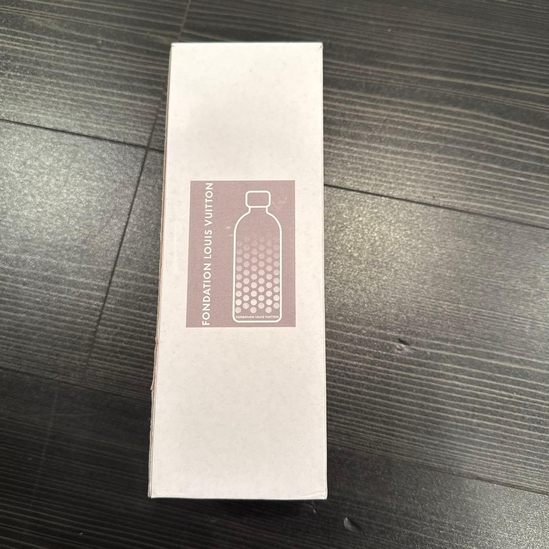 【希少】フランス限定！Fondation Louis Vuitton 水筒