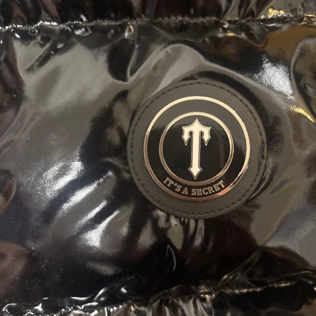 TRAPSTAR 光沢ダウンジャケット フード付き