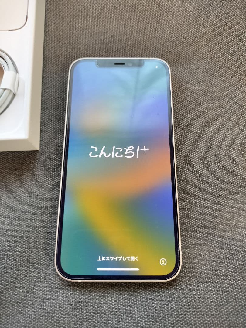 Apple iPhone 12 ホワイト 本体　12GB