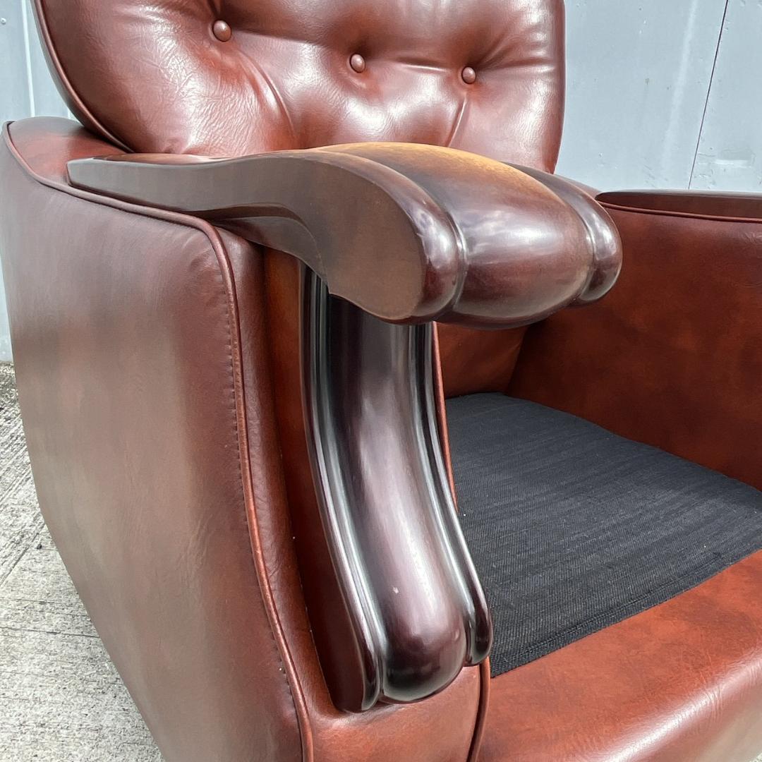 【送料無料】西洋アンティーク レザー 1人掛けソファ ロビーチェア 昭和レトロ