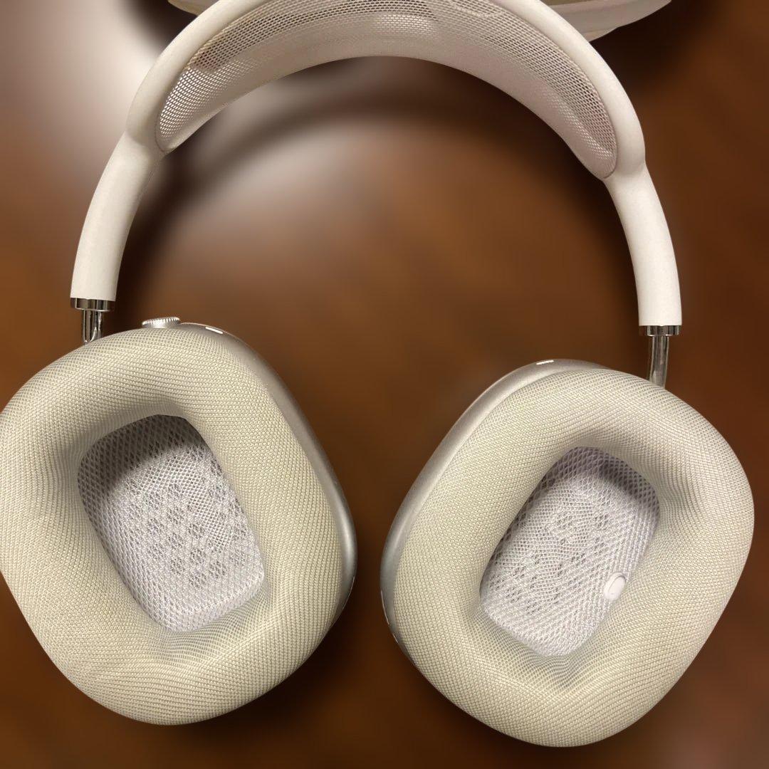 AirPods MAX シルバー ワイヤレスヘッドホン　 本体 ケース付き箱無し