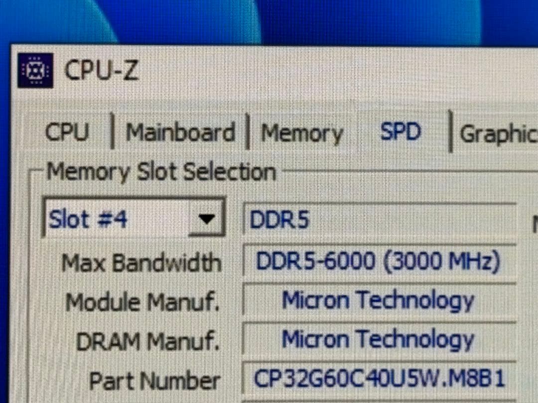 Crucial Pro DDR5 64GB (32GBx2) メモリ 白
