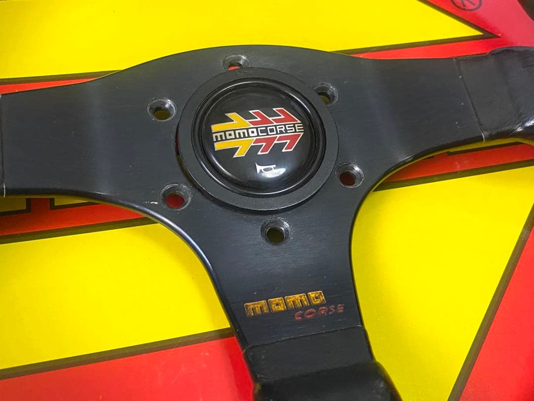 MOMO CORSE 320mm レザーステアリング　即決大歓迎