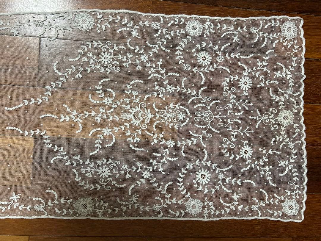 アンティークレース