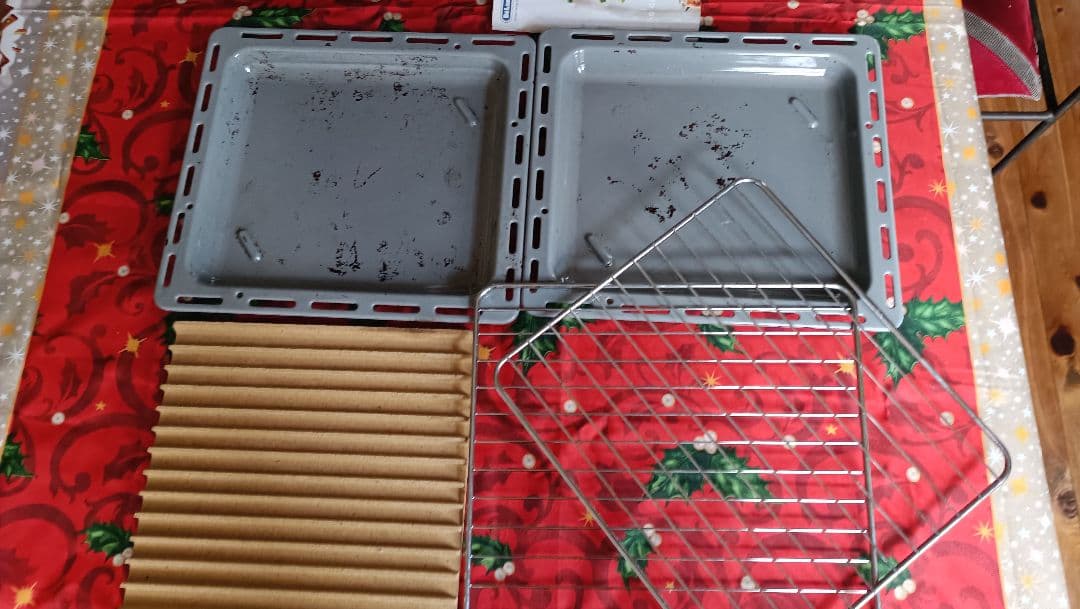 パンやケーキを手作り！デロンギ　コンベクションオーブンEO1853　～240℃