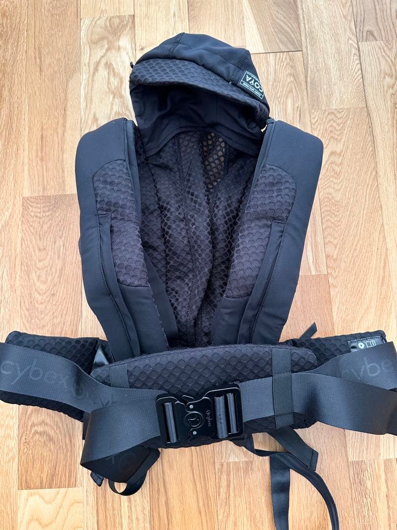 【美品】Cybex コヤキャリア　ブラック