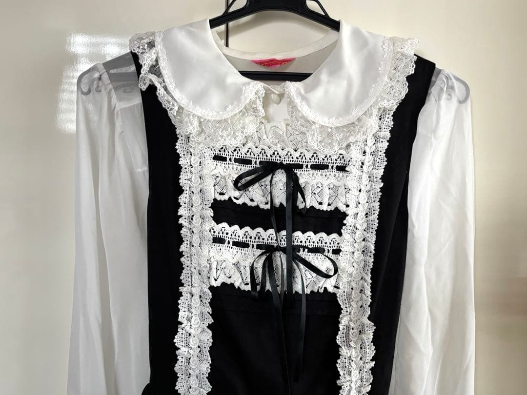 BABY レースフリルジャンパースカート+ブラウス+ヘッドドレス　パニエ付き