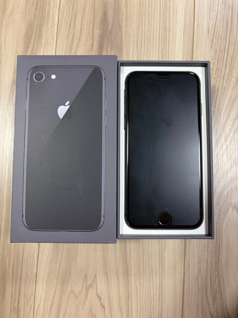 【美品】iPhone 8 64GB Space Grey本体