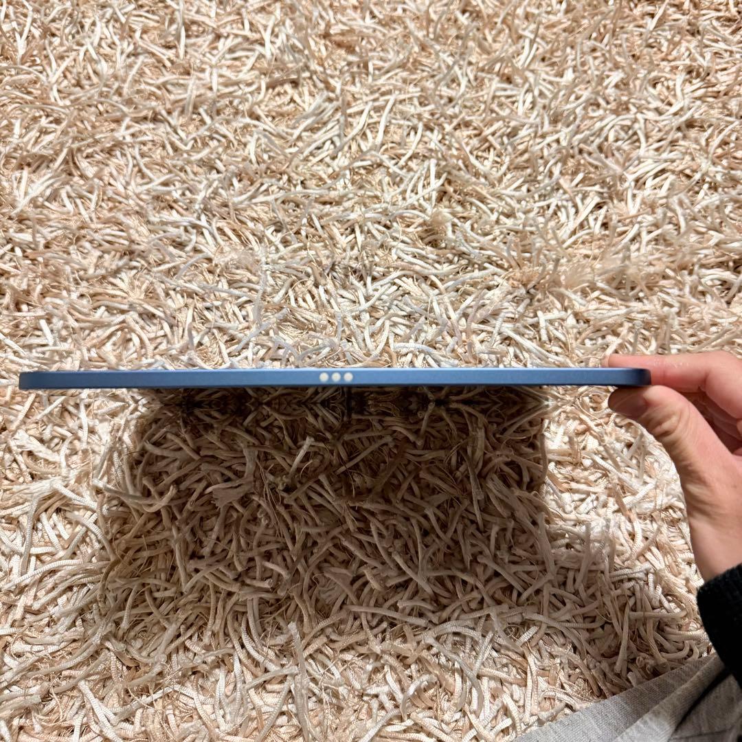 美品　Apple iPad 10世代 64GB Wi-Fi A2696