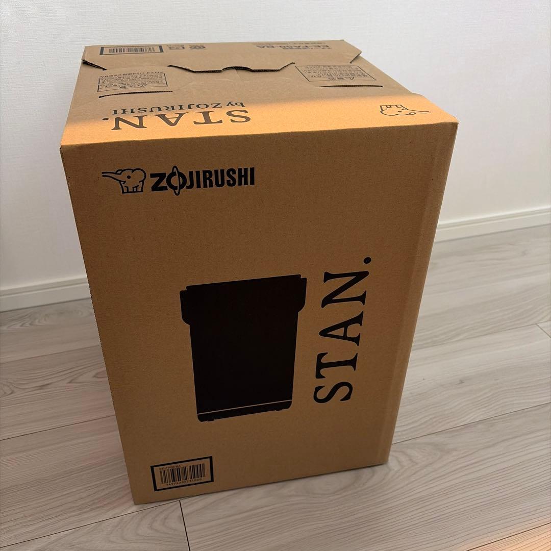 新品　STAN. EE-FA50-BA ブラック 置き型加湿器