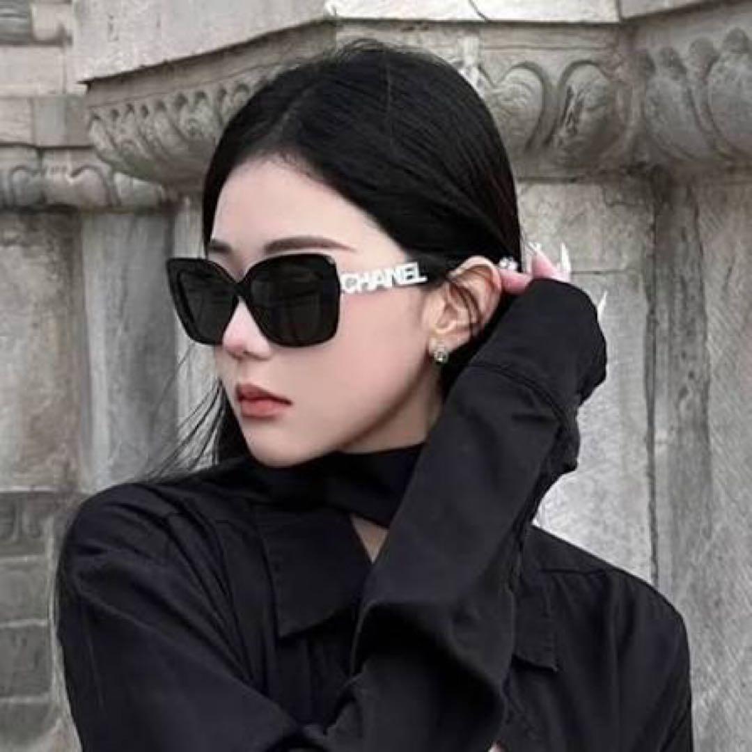 CHANEL CCマーク ホワイトロゴ サングラス ブラック　5422-B-A