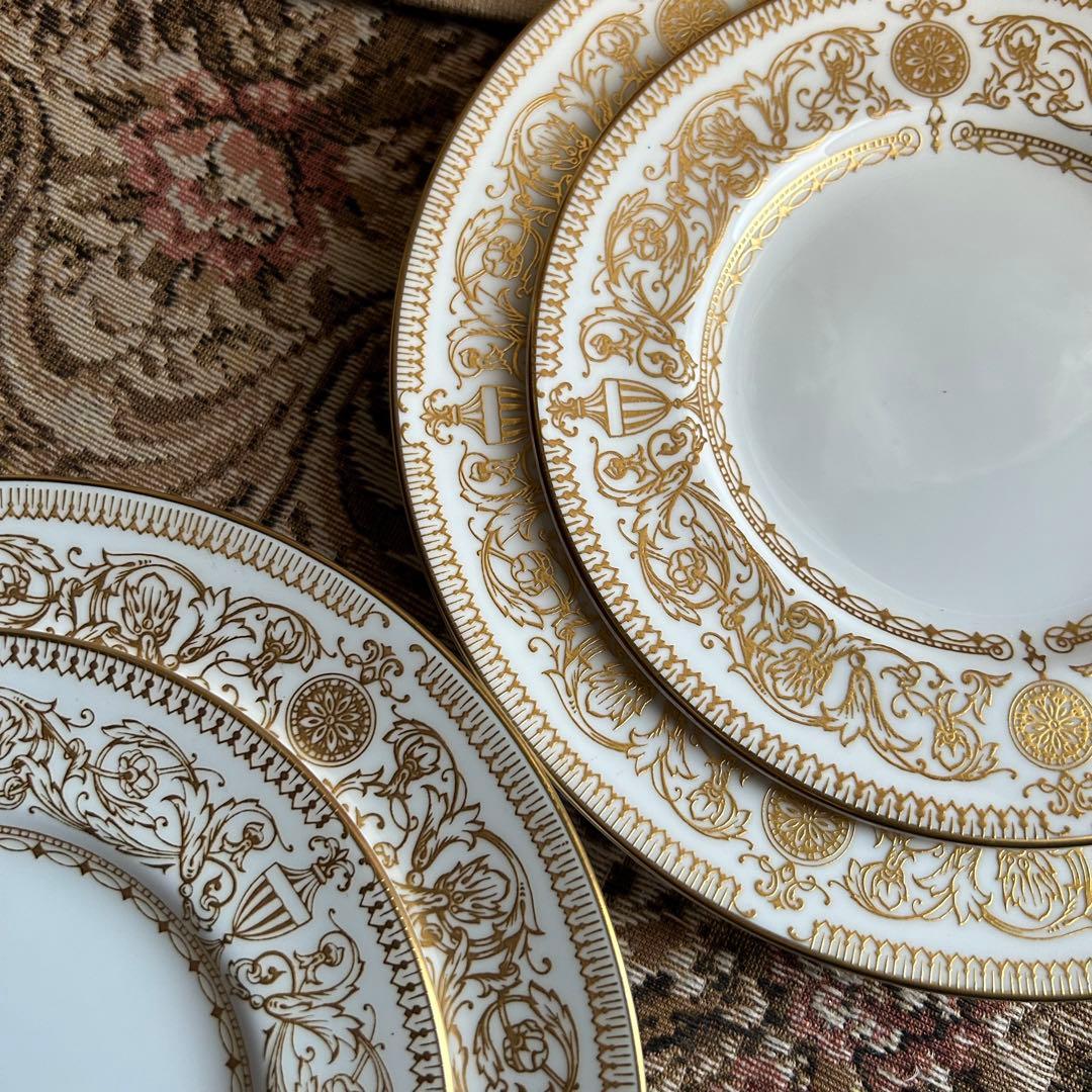 Worcester HydePark 英国王室の優雅を纏うプレート2枚