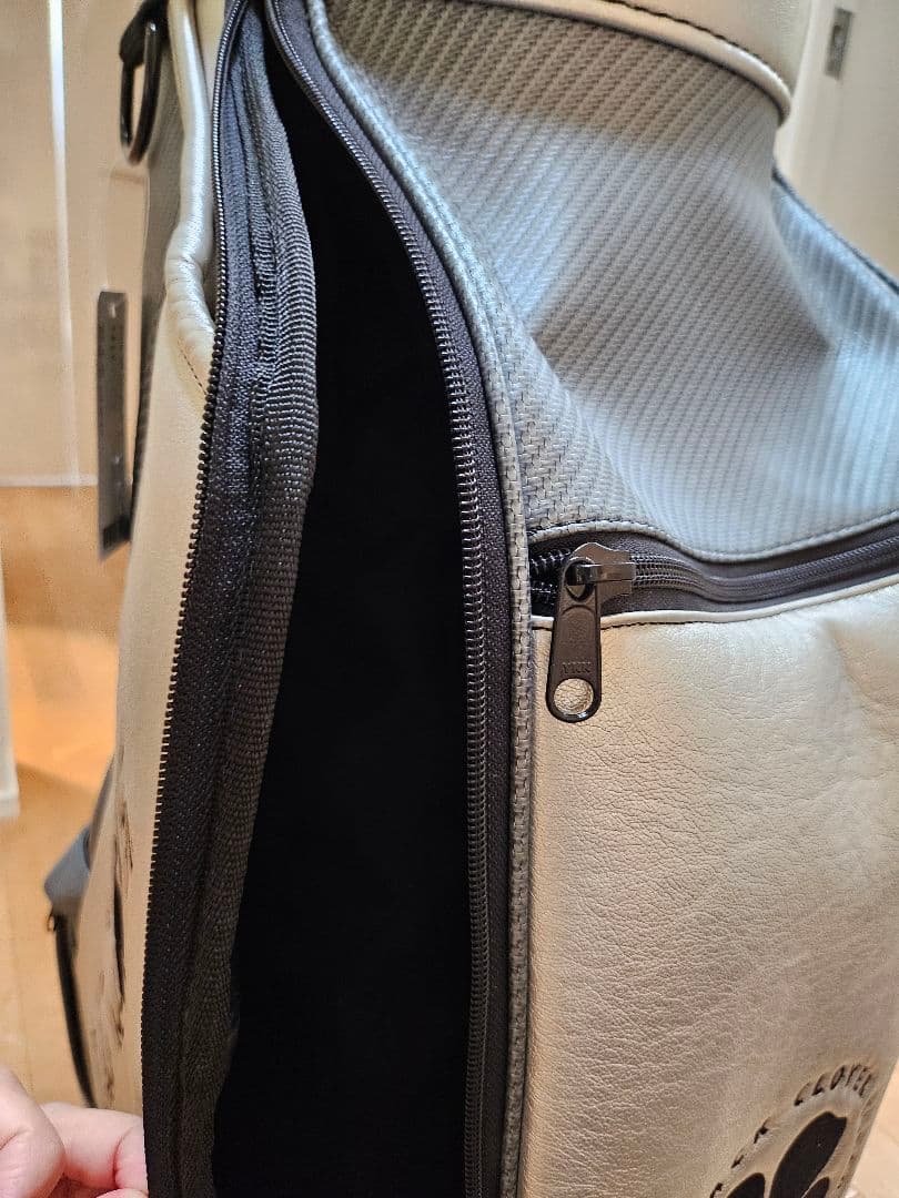 数量限定　BLACK  CLOVER キャディバック