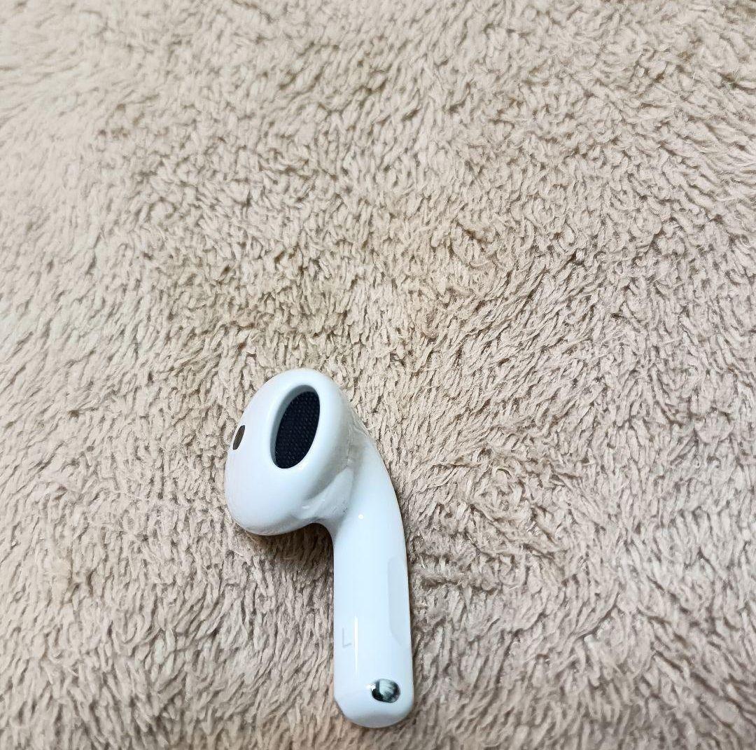 Apple AirPods 第4世代 左耳のみ L