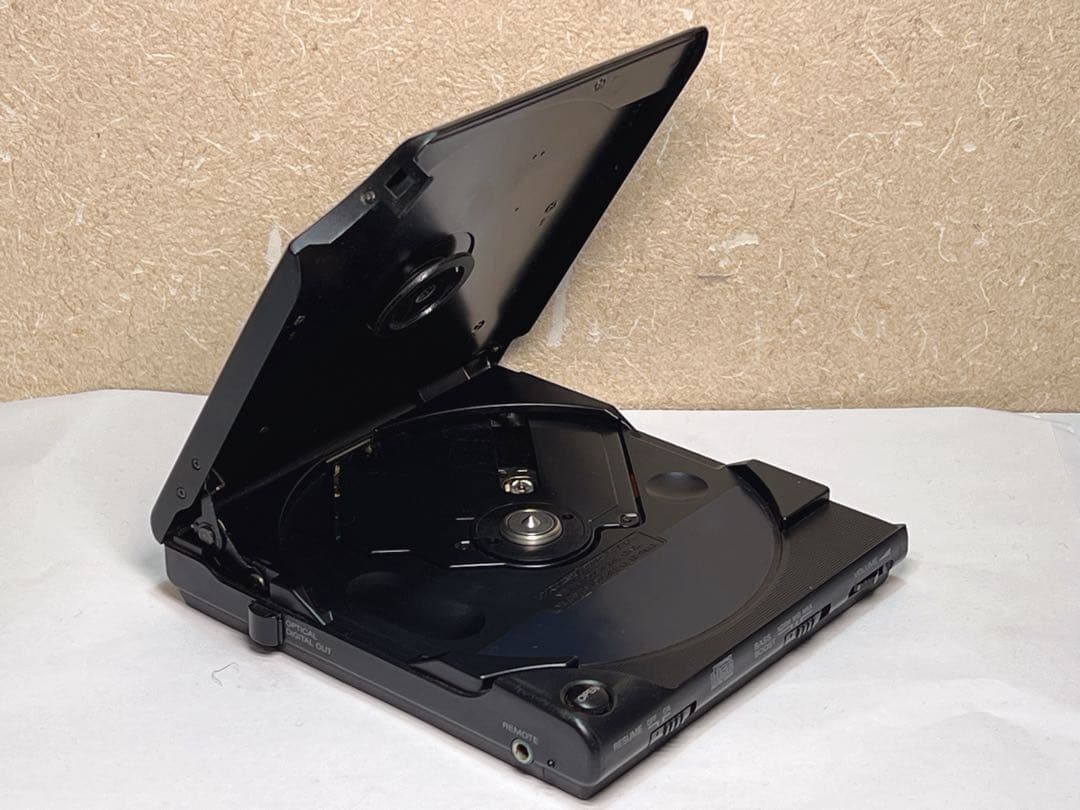 SONY Diskman D-303 ポータブルCDプレーヤー（ジャンク品）