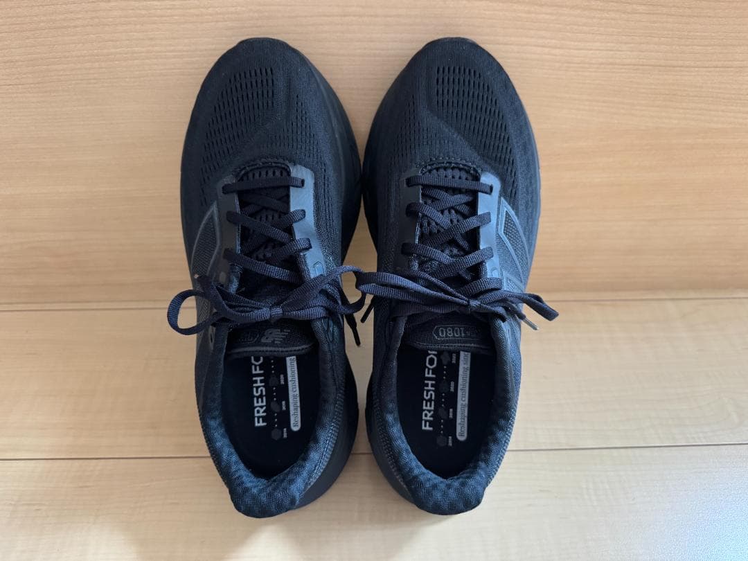 New Balance Fresh Foam 1080 ブラック