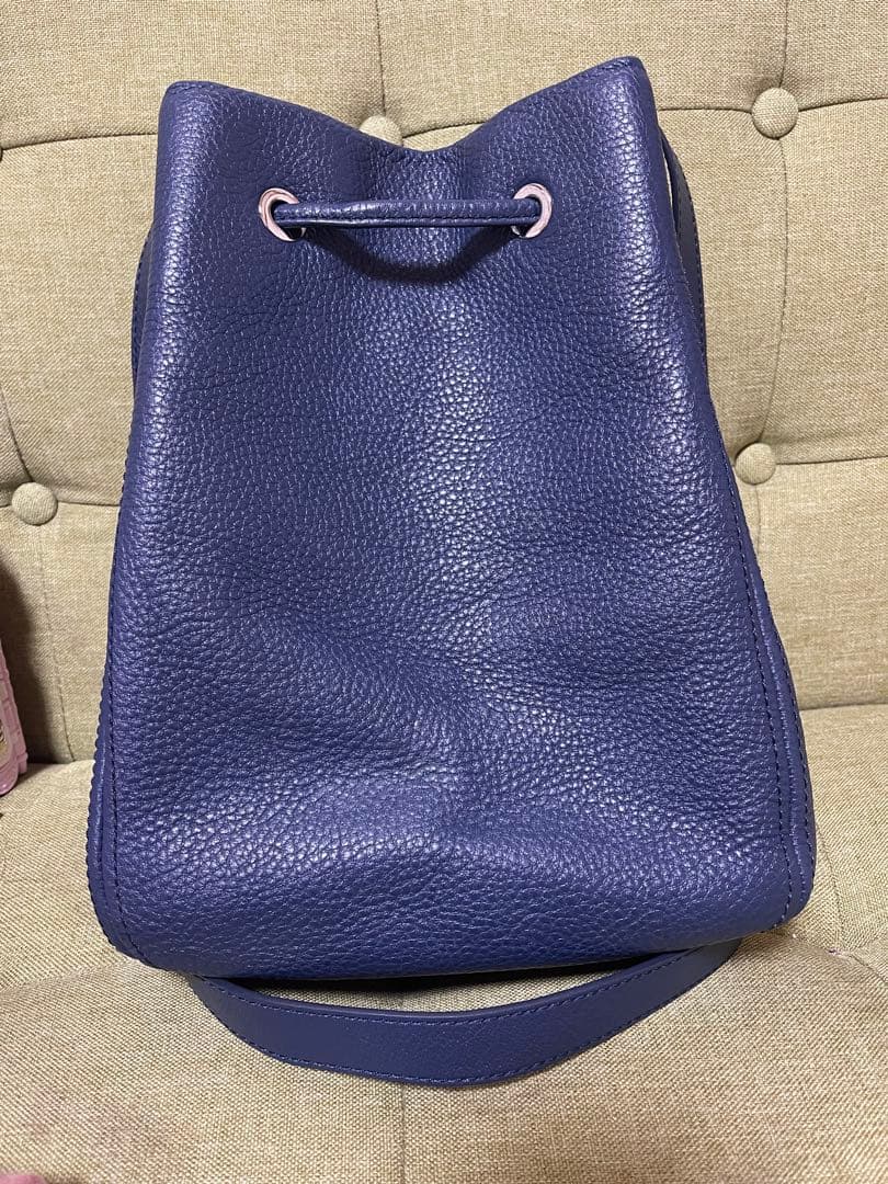 資*堂様 美品✨土屋鞄 クラルテ 巾着 ギャザーショルダー バッグ ネイビー フ