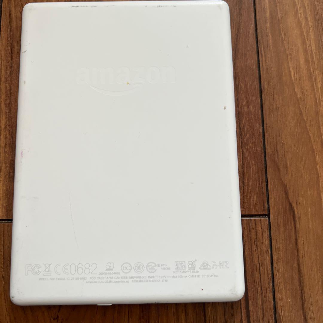 ホワイト Kindle 6インチ 本体　8世代　広告あり