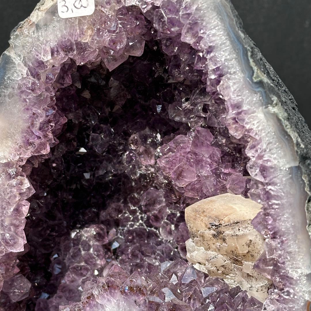 天然石 タイチンルチルクォーツ共生アメジストのドーム　置物G.80