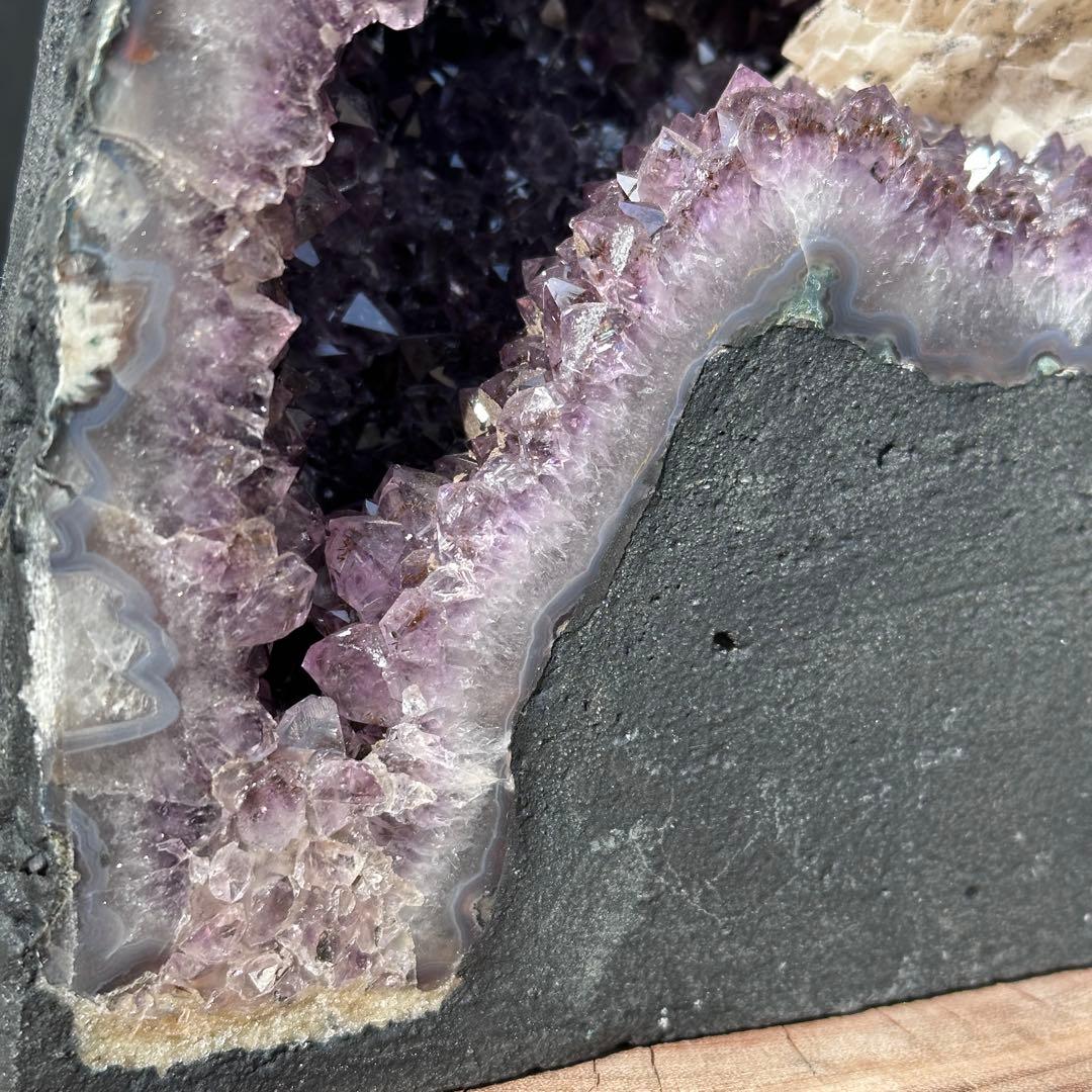 天然石 タイチンルチルクォーツ共生アメジストのドーム　置物G.80