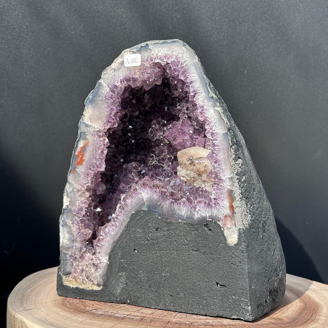 天然石 タイチンルチルクォーツ共生アメジストのドーム　置物G.80