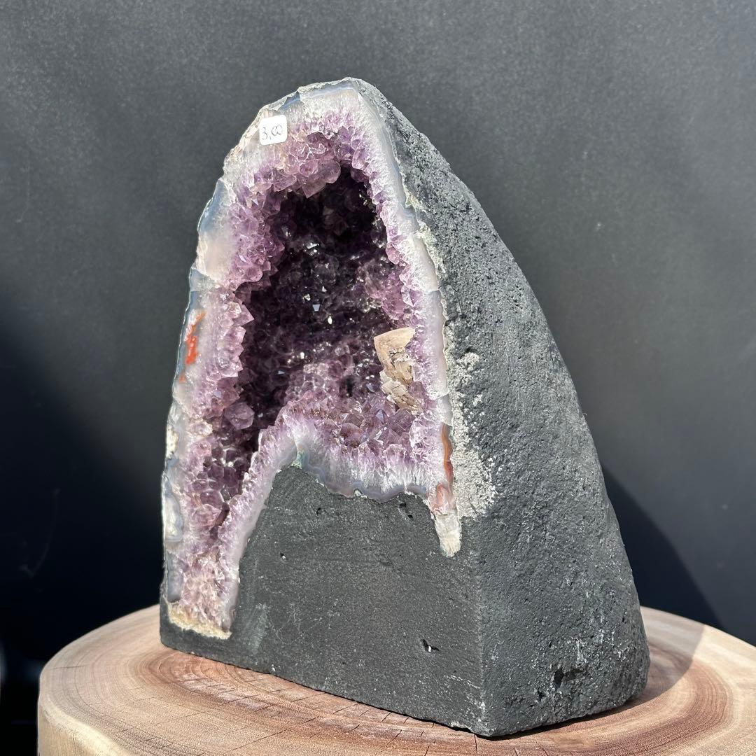天然石 タイチンルチルクォーツ共生アメジストのドーム　置物G.80