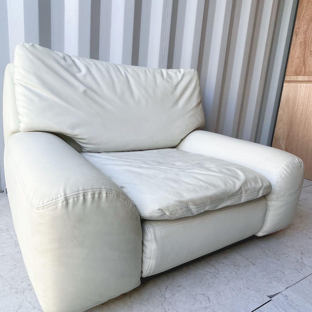 送料設置無料！アルフレックス ベンゴディ 本革ホワイトシングルアームソファ✨