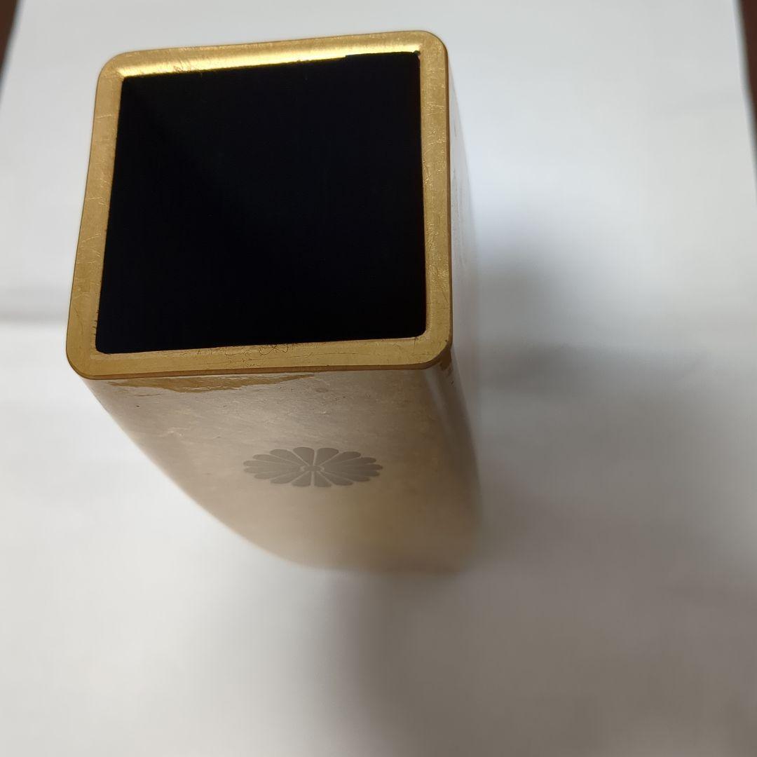 花瓶　ゴールド色系