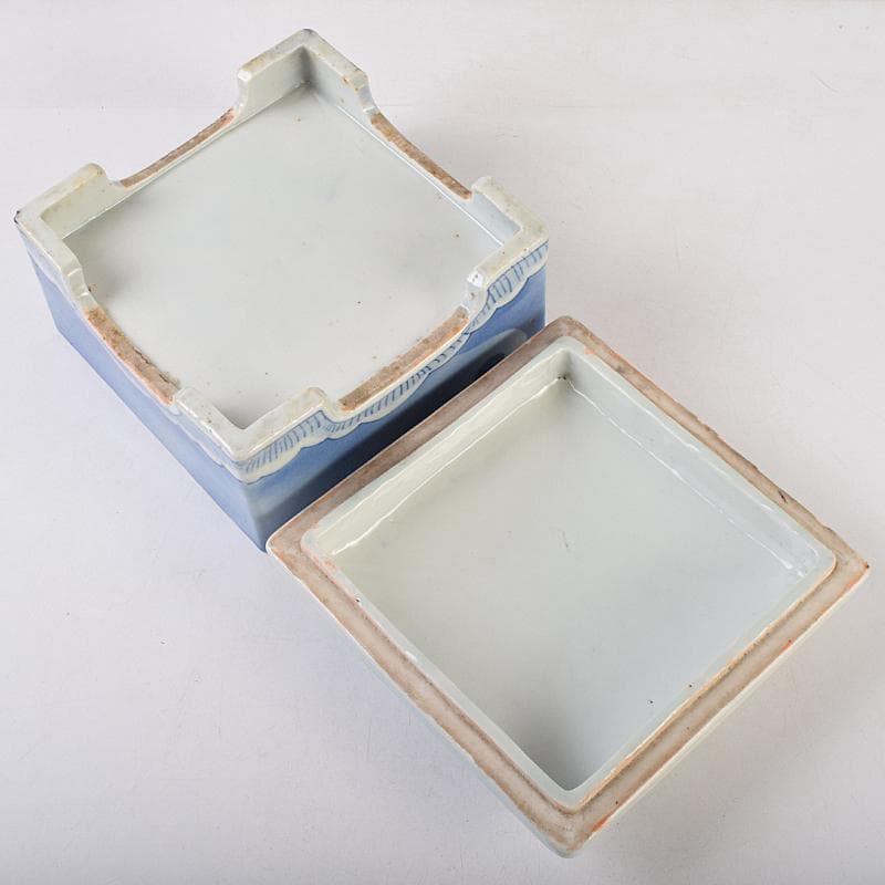 瀬戸焼　古瀬戸　染付　松竹梅文　四方四段重鉢　重箱　時代箱付　D　R9468B