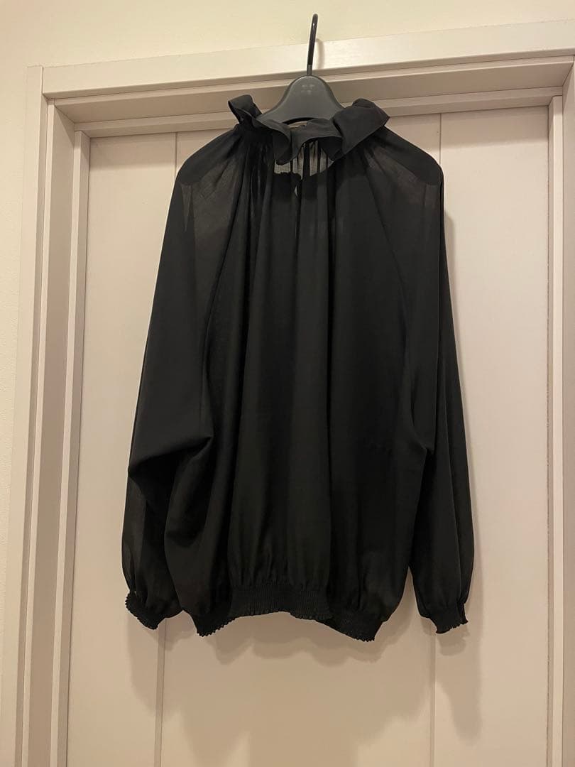 Drawer ブラックシースルーブラウス フリル付き