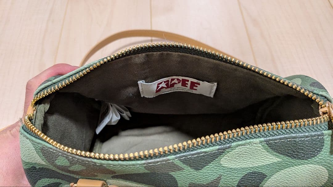 A BATHING APE　APEE CAMO MINI BAG
