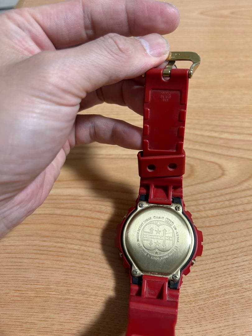 G-SHOCK デジタル腕時計 レッド　CASIO30周年