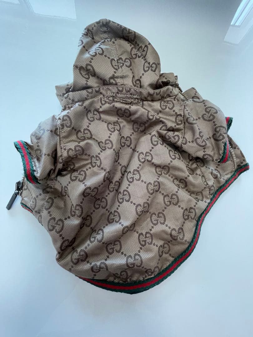 GUCCI ワンちゃんの服(XS)