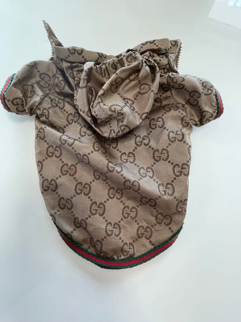 GUCCI ワンちゃんの服(XS)