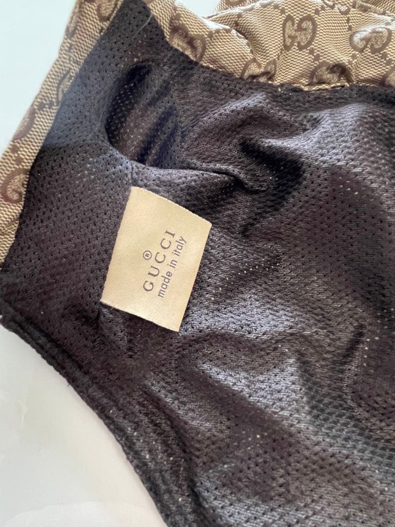 GUCCI ワンちゃんの服(XS)