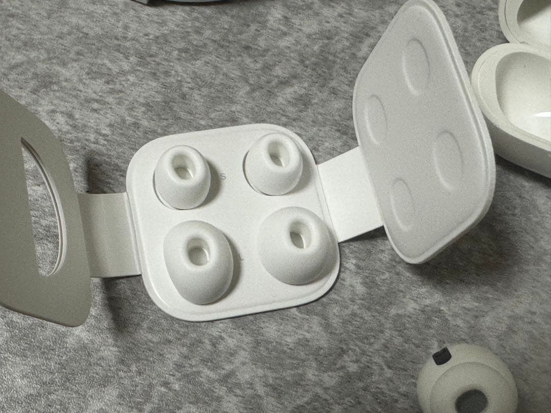 Apple AirPods Pro本体ワイヤレス充電ケース ケーブル付属 正規品