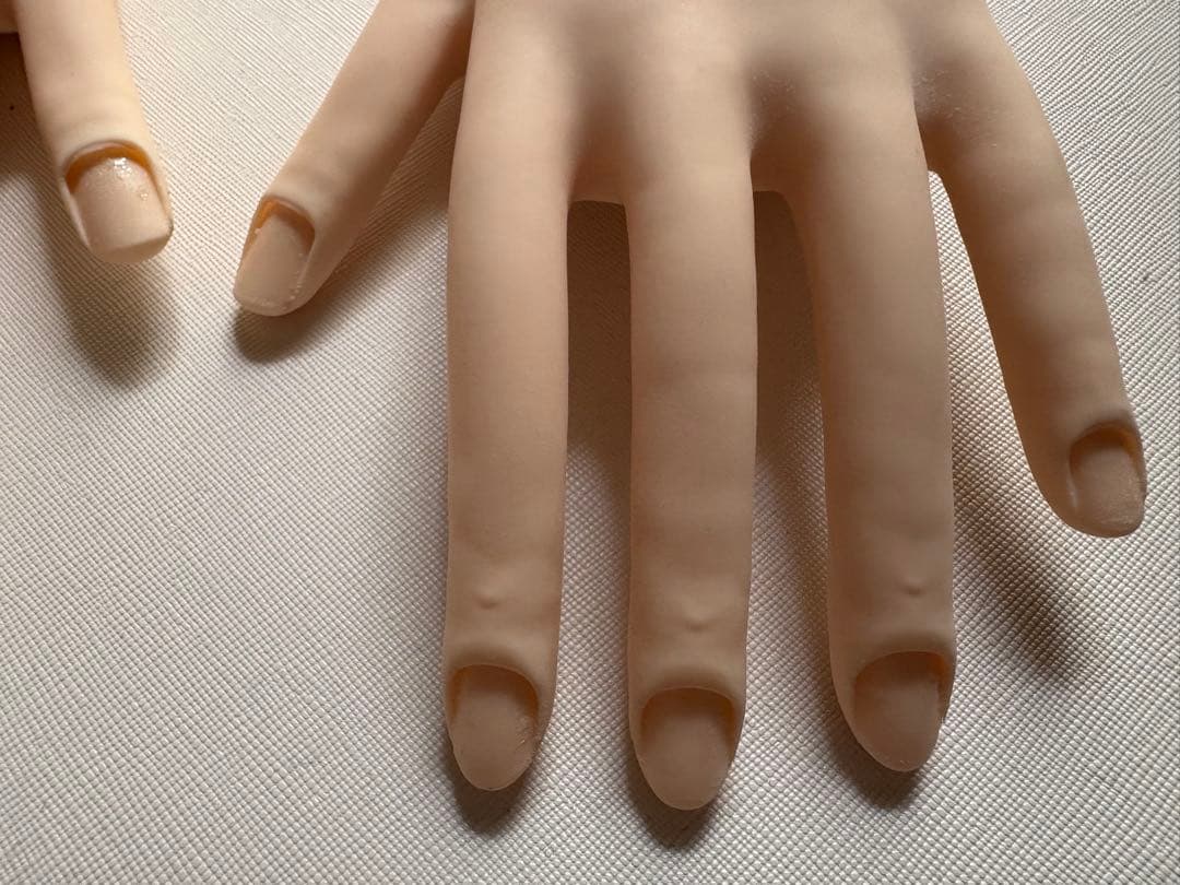 jnec認定モデルハンド　指折れなし