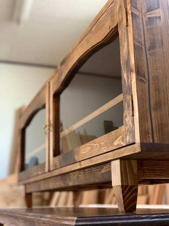 【無垢材】アンティーク調　ガラステレビボード