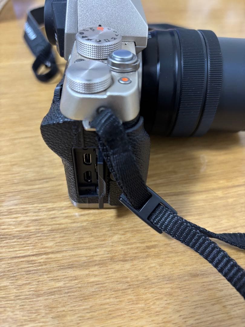 Fujifilm X-T100 ミラーレス一眼 カメラ 一眼レフ カメラ
