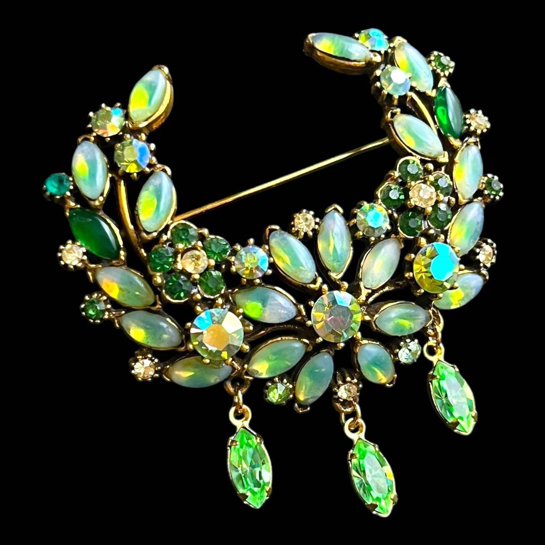 Florenza☆ブックピース☆ウランガラスのクレセントムーンブローチ