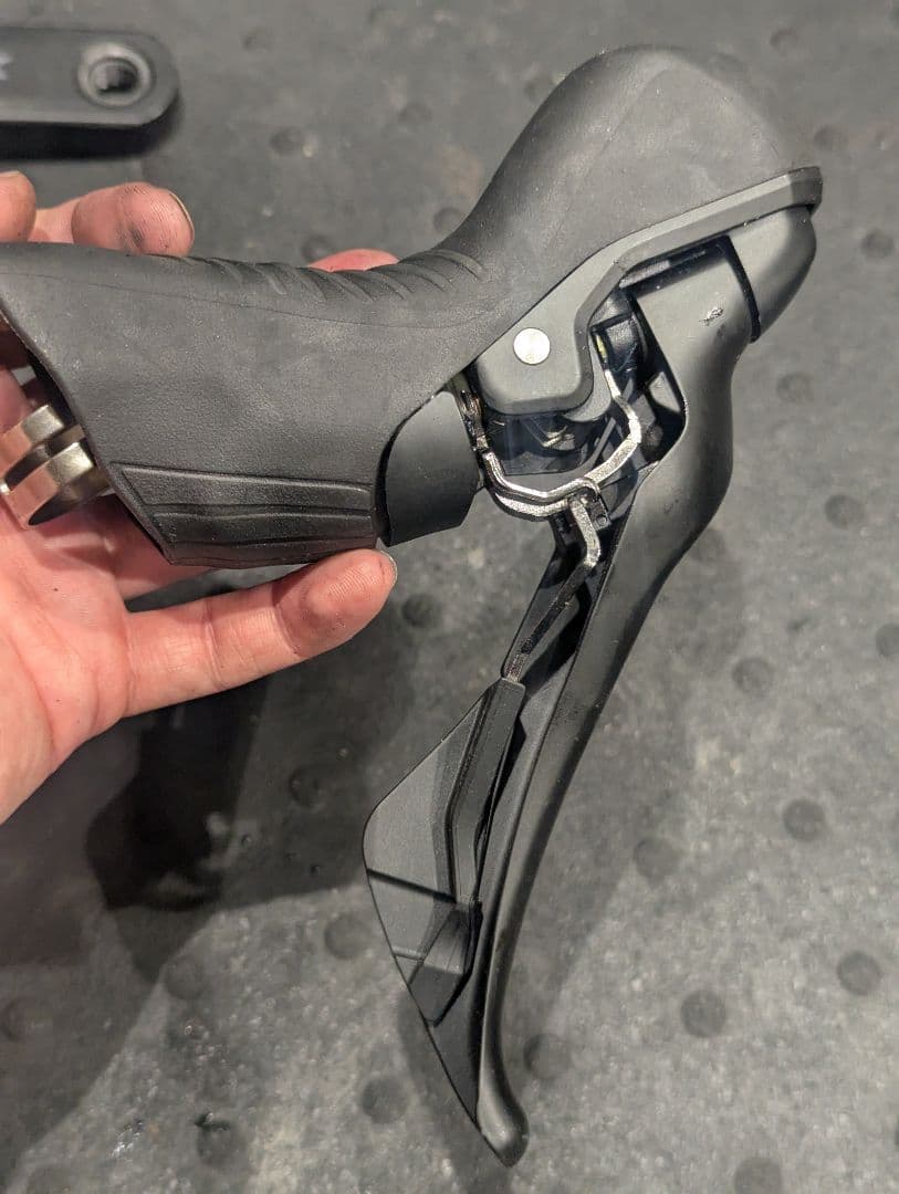 SHIMANO GRX 610機械式コンポーネント