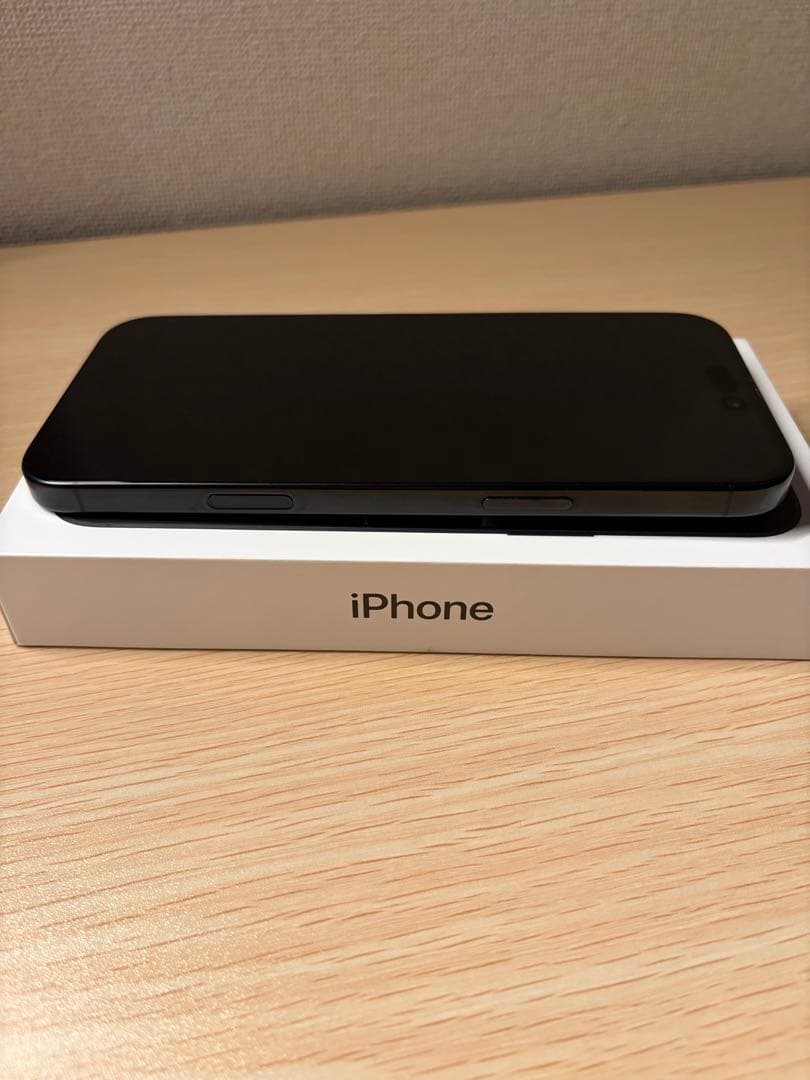 【美品.即日発送】iPhone 16 Pro max 256GB ブラック