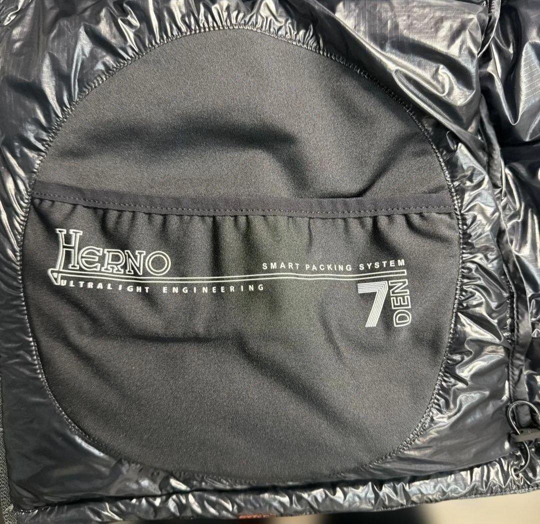 HERNO ブラック ダウンベスト サイズ50 美品タイムセール