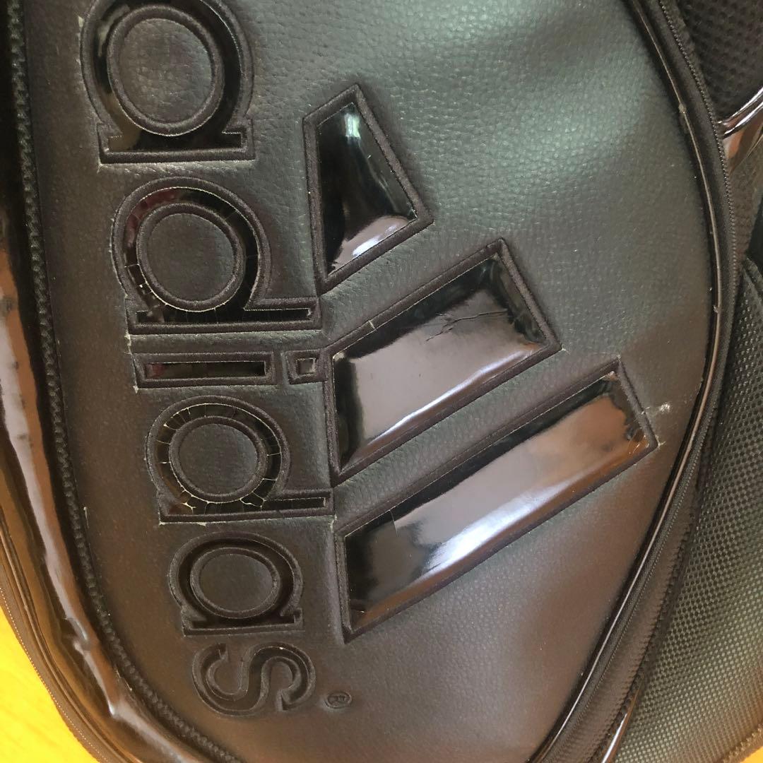 adidasアディダス キャディバッグ ブラック　フード付き