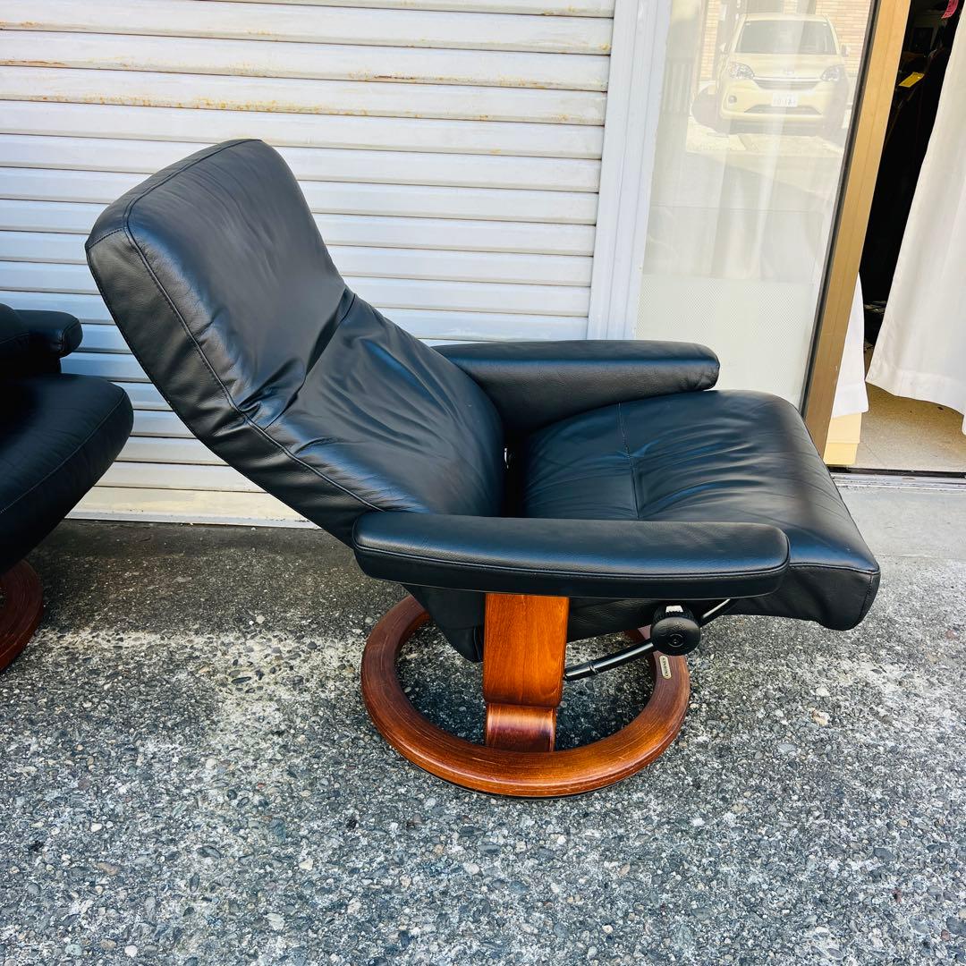 エコーネスEKORNESリクライニングチェアとオットマン　2点セット