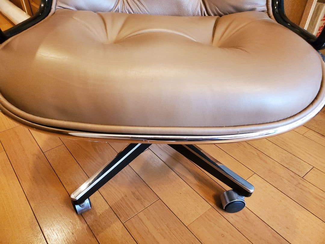 knoll ポロックチェア 4本脚 キャスター レザー　本革　オフィスチェア